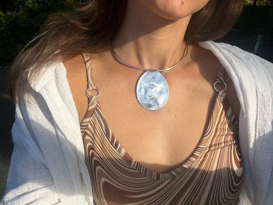 Spoon choker