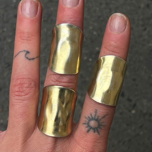 golden girlie signature