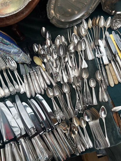 Come make a spoonring with strangers