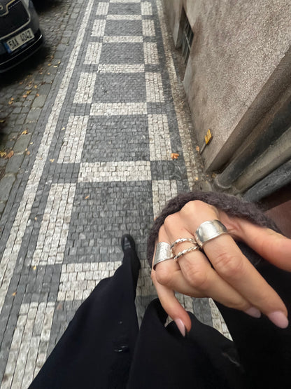 Come make a spoonring with strangers