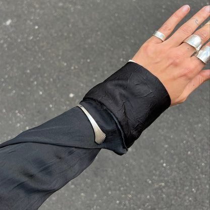 Desert knife bracelet 001