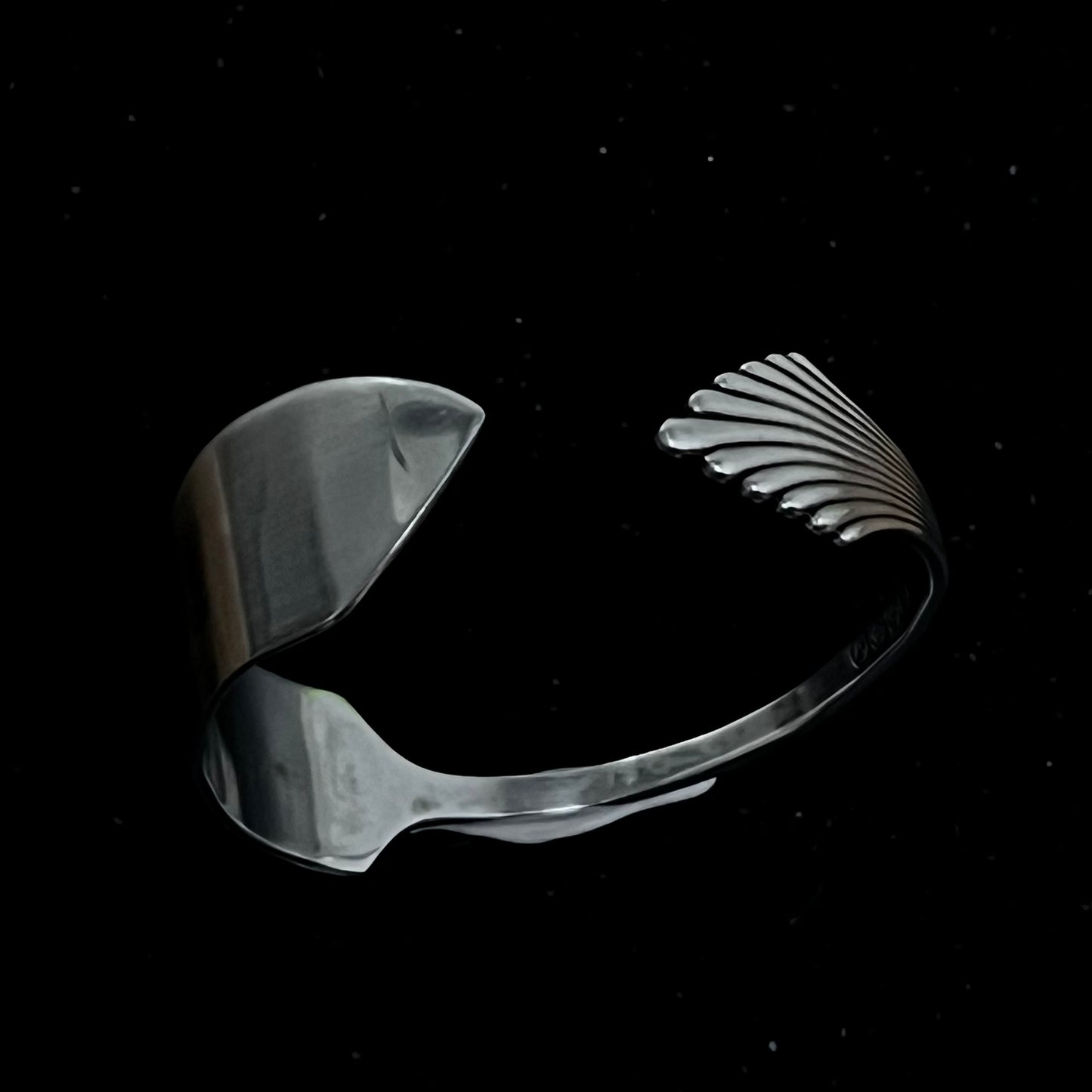 Desert knife bracelet 001