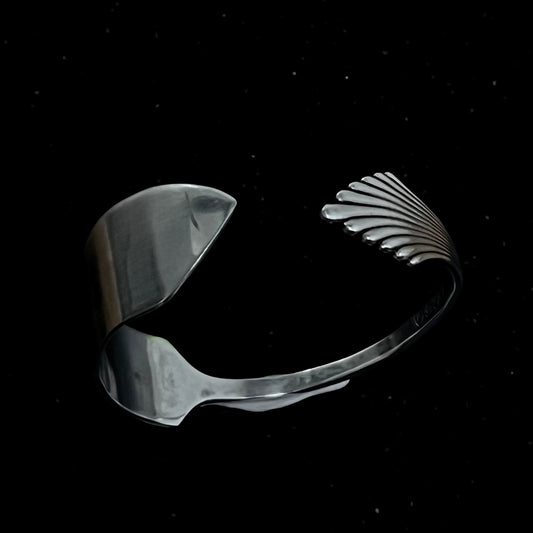 Desert knife bracelet 001